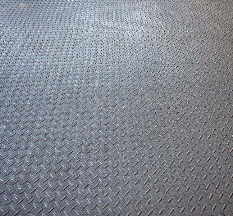 Custom diamond plate floor for storage shed